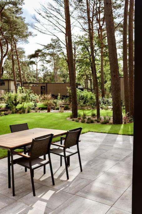 Delightful Luxury 2-Bedroom Holiday Home In Nature Otterlo Exteriér fotografie
